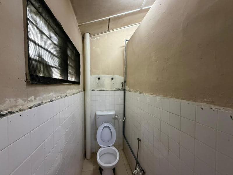 Rumah Teres 1-Tingkat untuk Dijual di Kluang (Johor) - Shanel Tee - Bathroom - PropertyGuru.com.my