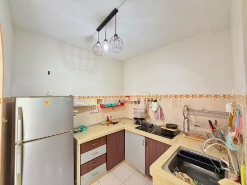 Apartment for Sale at Sri Impian Apartment - Gary Goh - Kitchen - PropertyGuru.com.my