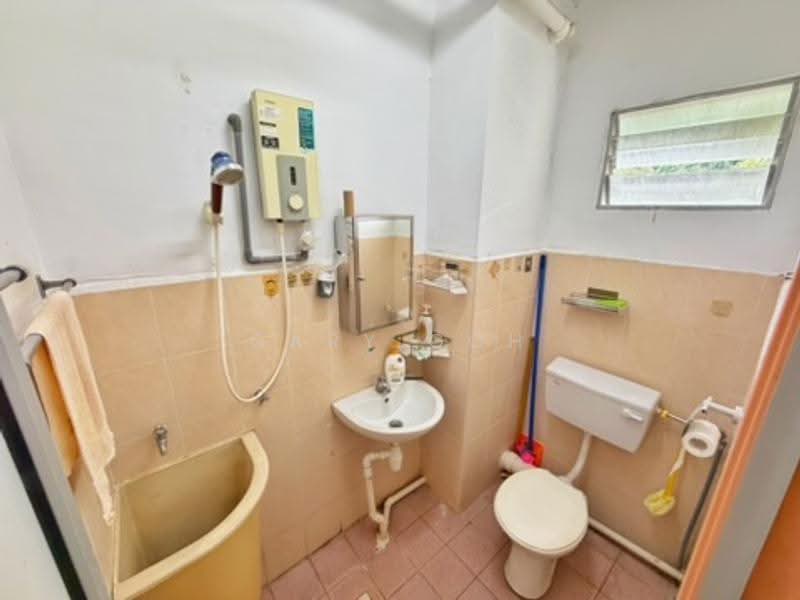 Apartment for Sale at Sri Impian Apartment - Gary Goh - Bathroom - PropertyGuru.com.my