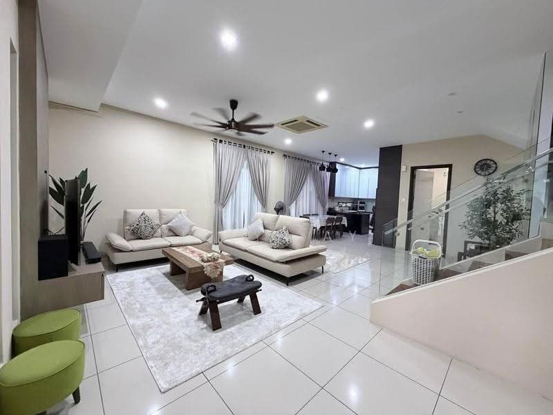 Rumah Kluster untuk Dijual di Senibong (Permas Jaya) - Joey Tay - Living Room - PropertyGuru.com.my
