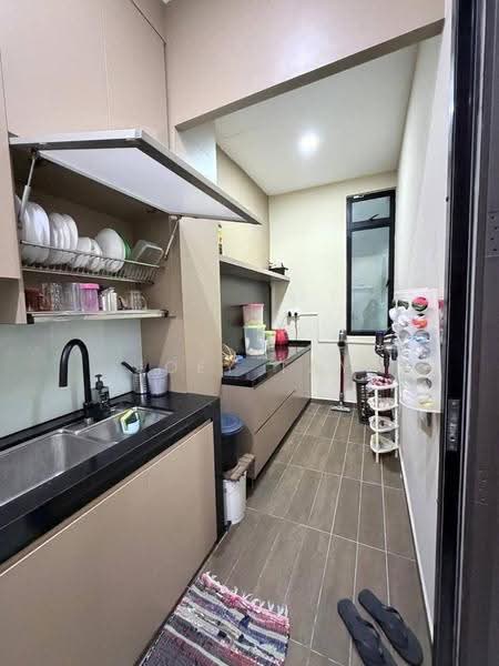 Rumah Kluster untuk Dijual di Senibong (Permas Jaya) - Joey Tay - Kitchen - PropertyGuru.com.my