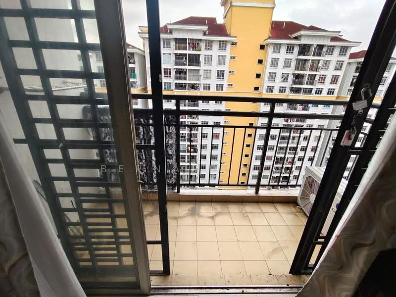 Kediaman Servis untuk Dijual di Kipark Apartment - Bernard Lim - PropertyGuru.com.my