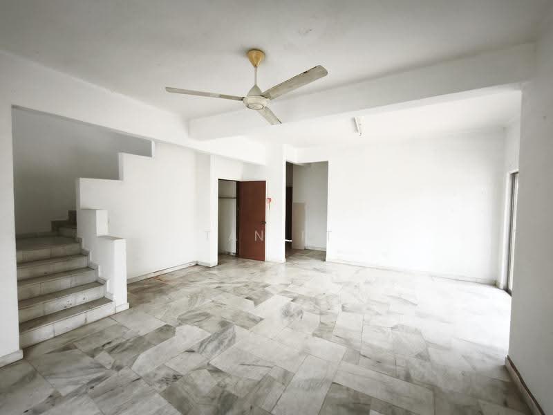 Rumah Teres 2-Tingkat untuk Dijual di Bandar Bukit Raja (Klang) - Tan FT - Interior - PropertyGuru.com.my