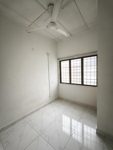 Rumah Teres 2-Tingkat untuk Dijual di Bandar Bukit Raja (Klang) - Tan FT - Interior - PropertyGuru.com.my
