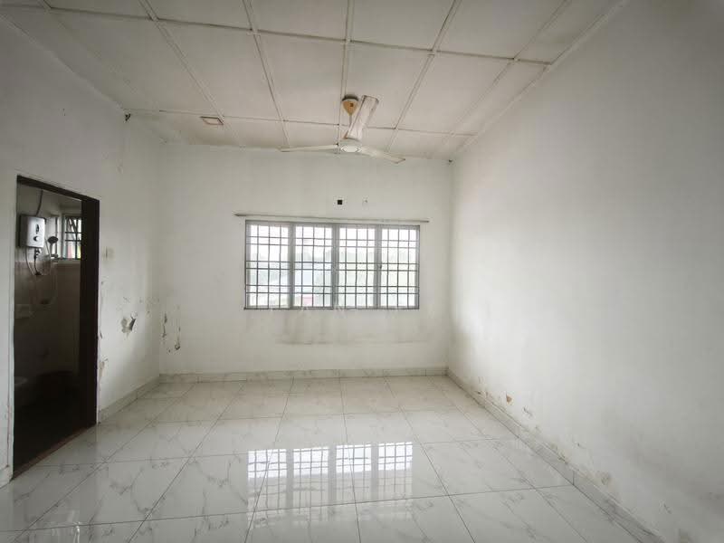 Rumah Teres 2-Tingkat untuk Dijual di Bandar Bukit Raja (Klang) - Tan FT - Interior - PropertyGuru.com.my
