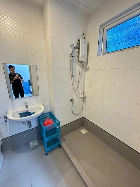 Service Residence for Rent at Seasons Amara Larkin - Andrew Ang - Bathroom - PropertyGuru.com.my