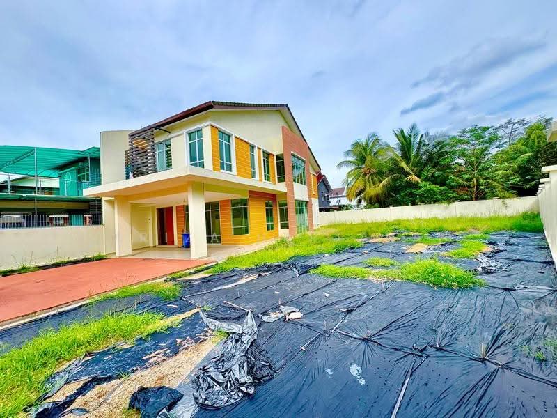 Rumah Berkembar untuk Dijual di Banting (Selangor) - Sariza Hartanah - Exterior - PropertyGuru.com.my