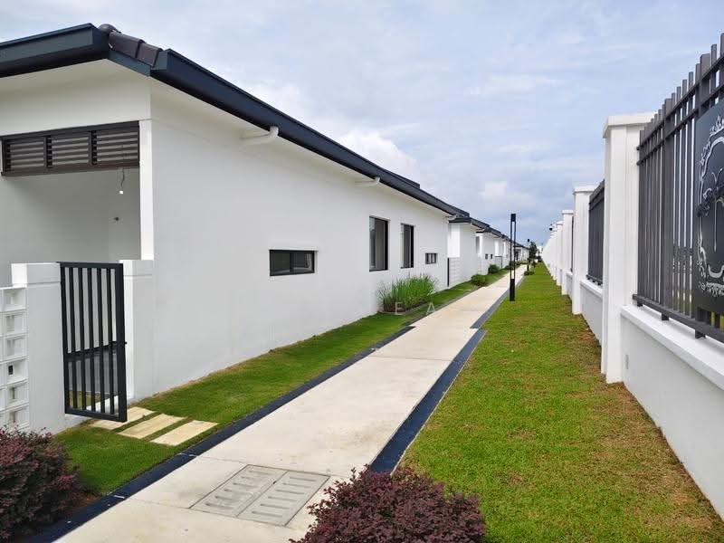 1-storey Terraced House for Sale in Kuala Selangor (Selangor) - KC Cheah - Exterior - PropertyGuru.com.my