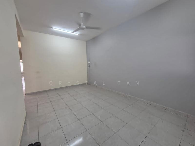 Rumah Teres 1-Tingkat untuk Dijual di Taman Kluang Baru (Kluang) - Crystal Tan - Living Room - PropertyGuru.com.my