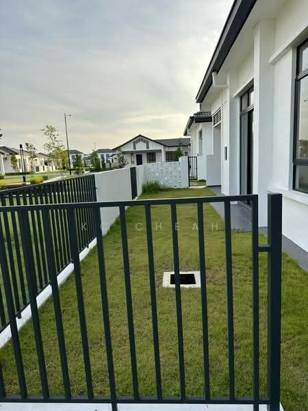 1-storey Terraced House for Sale in Eco Grandeur (Puncak Alam) - KC Cheah - Exterior - PropertyGuru.com.my