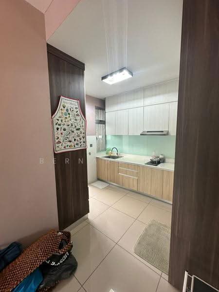 Kediaman Servis untuk Dijual di Meridin Bayvue Serviced Apartment - Bernard Lim - PropertyGuru.com.my