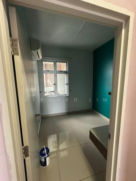 Kediaman Servis untuk Dijual di Meridin Bayvue Serviced Apartment - Bernard Lim - PropertyGuru.com.my