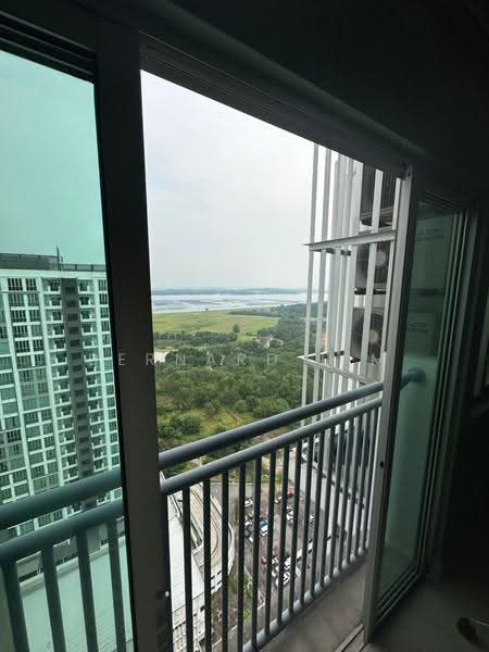 Kediaman Servis untuk Dijual di Meridin Bayvue Serviced Apartment - Bernard Lim - PropertyGuru.com.my
