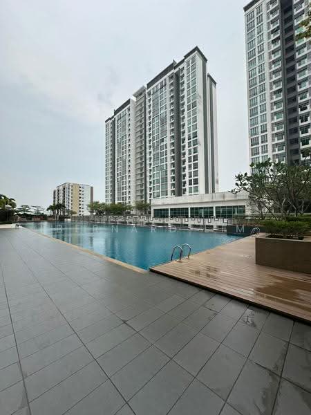 Kediaman Servis untuk Dijual di Meridin Bayvue Serviced Apartment - Bernard Lim - PropertyGuru.com.my