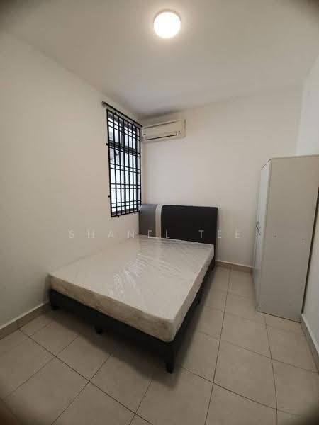 Rumah Teres 2-Tingkat untuk Dijual di Taman Mengkibol (Kluang) - Shanel Tee - Bedroom - PropertyGuru.com.my