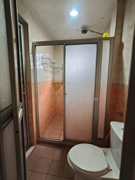 2-storey Terraced House for Sale in Batu Caves (Selangor) - Lucas Lim - Bathroom - PropertyGuru.com.my