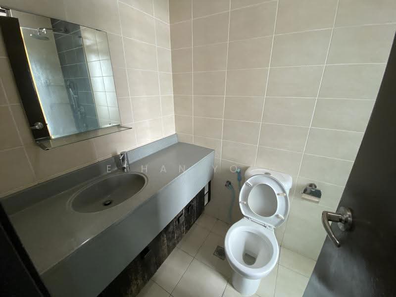 Condominium for Rent at Shaftsbury Residence - Ethan Yong - Bathroom - PropertyGuru.com.my