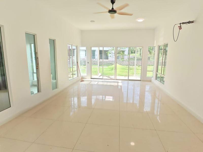 Bungalow House for Sale in East Ledang (Iskandar Puteri (Nusajaya)) - JP Soh - Living Room - PropertyGuru.com.my