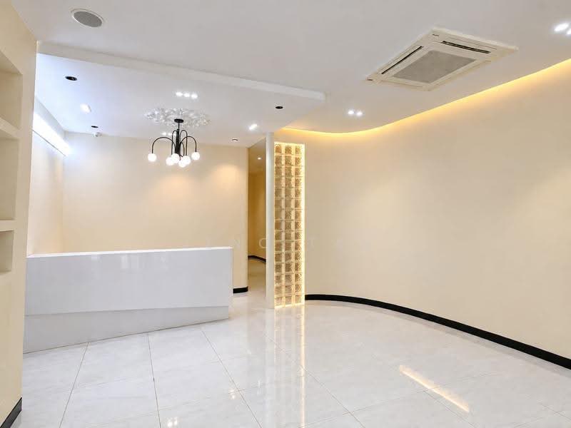 Kedai untuk Disewa di Gala City (Kuching) - Jeno Tan - Entrance - PropertyGuru.com.my