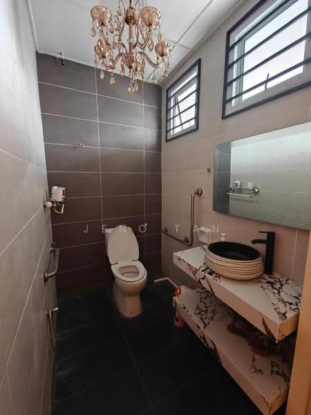 Kedai untuk Disewa di Gala City (Kuching) - Jeno Tan - Bathroom - PropertyGuru.com.my