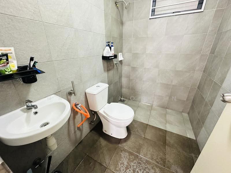 Condominium for Rent at Sky Awani Residensi 2 - Hanani Nordin - Bathroom - PropertyGuru.com.my