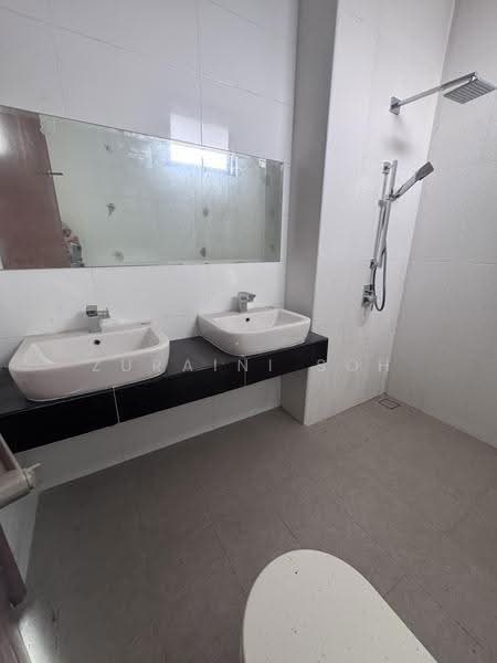 3.5-storey Terraced House for Sale in Taman Tun Dr Ismail (Kuala Lumpur) - Zuraini Soh - Bathroom - PropertyGuru.com.my