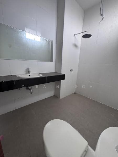 3.5-storey Terraced House for Sale in Taman Tun Dr Ismail (Kuala Lumpur) - Zuraini Soh - Bathroom - PropertyGuru.com.my