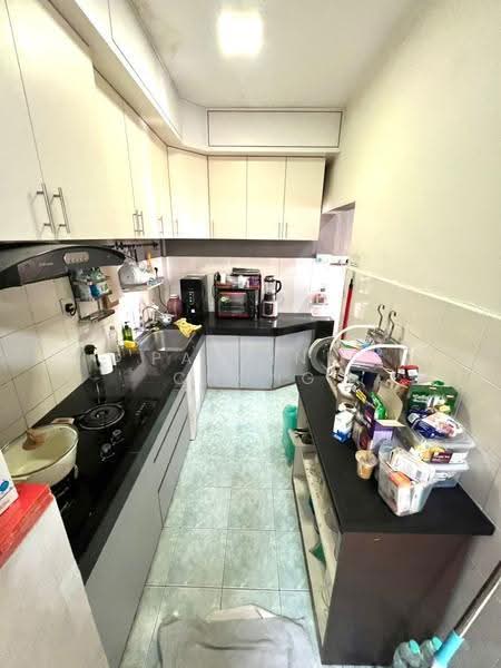 Kondominium untuk Dijual di Indah Condominium - Pauline Chong - Kitchen - PropertyGuru.com.my