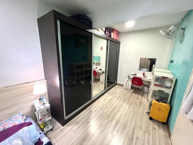 Kondominium untuk Dijual di Indah Condominium - Pauline Chong - Bedroom - PropertyGuru.com.my