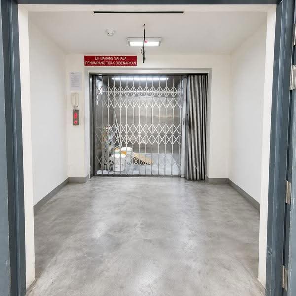 Semi-D Factory for Rent in Cheras (Selangor) - Eddy Hong - Entrance - PropertyGuru.com.my
