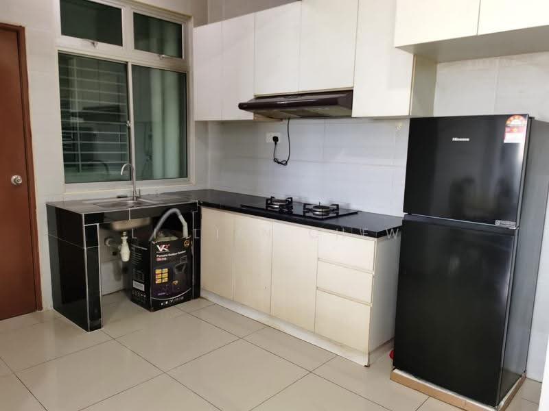 Kediaman Servis untuk Dijual di Larkin Heights - Li Lian Chew - Kitchen - PropertyGuru.com.my
