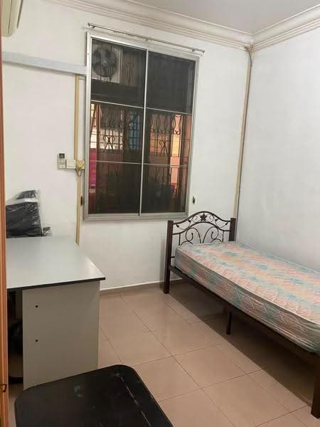 2-storey Terraced House for Rent in Taman Tasek (Johor Bahru) - Jennie Ooi - Bedroom - PropertyGuru.com.my