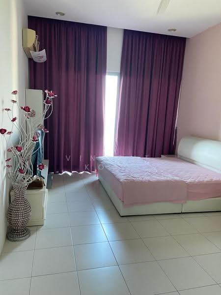 Condominium for Sale at 10 Island Resort - Vincent Koay - Bedroom - PropertyGuru.com.my