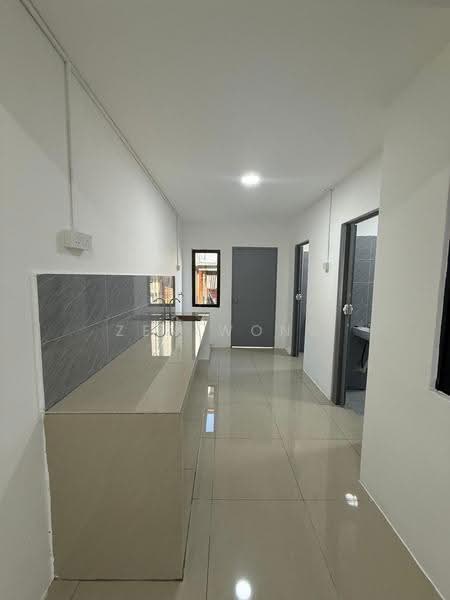 Rumah Teres untuk Dijual di Taman Banang Jaya (Batu Pahat) - Zen Wong - Kitchen - PropertyGuru.com.my