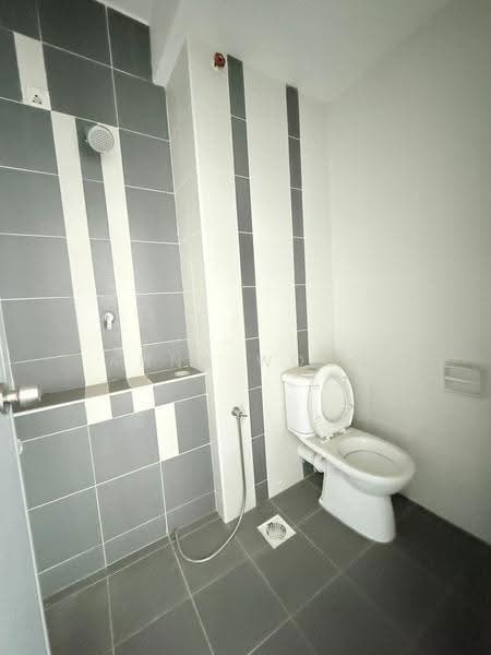 Tanah Komersial untuk Dijual di Medini (Iskandar Puteri (Nusajaya)) - Anna Woon - Bathroom - PropertyGuru.com.my