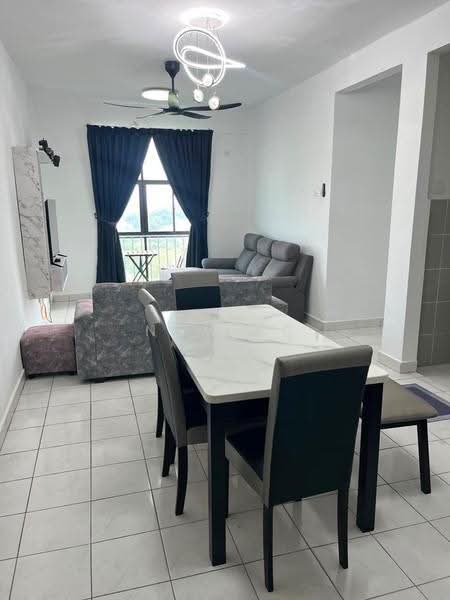 Pangsapuri untuk Disewa di Residensi Larkin Indah - Nam YC - Living Room - PropertyGuru.com.my