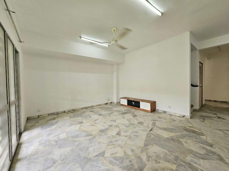 2-storey Terraced House for Sale in Putra Heights (Subang Jaya) - Jason Ooi - Living Room - PropertyGuru.com.my