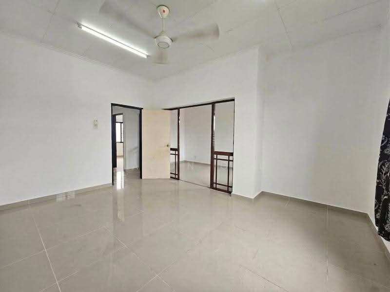 2-storey Terraced House for Sale in Putra Heights (Subang Jaya) - Jason Ooi - Living Room - PropertyGuru.com.my