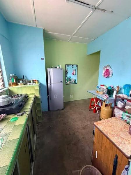Rumah Flat untuk Dijual di Flat Taman Ungku Tun Aminah - Jayden Ng - Kitchen - PropertyGuru.com.my