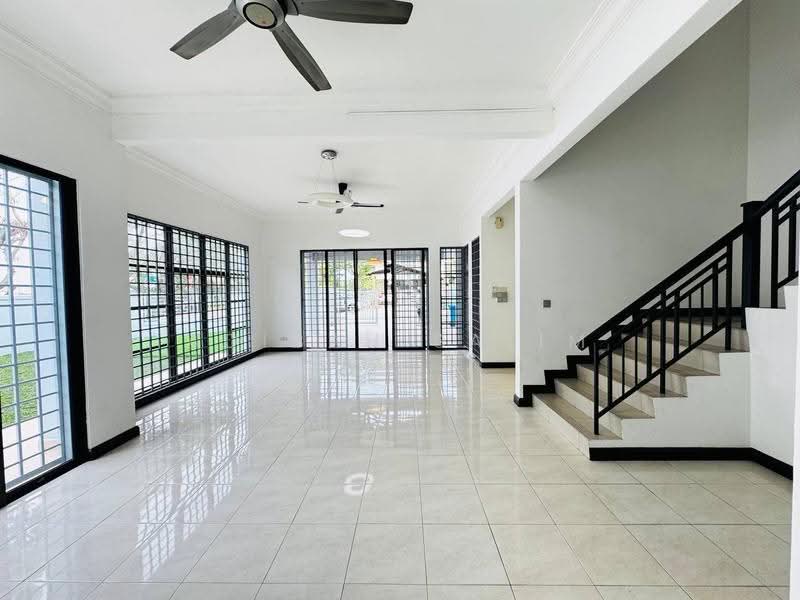 Terraced House for Sale in Bukit Jelutong (Shah Alam) - Adibah Salim - Living Room - PropertyGuru.com.my