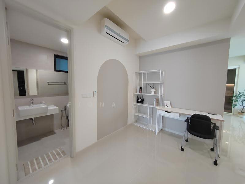 Kediaman Servis untuk Dijual di Residensi Solaris Parq - Fiona Chin - Bathroom - PropertyGuru.com.my