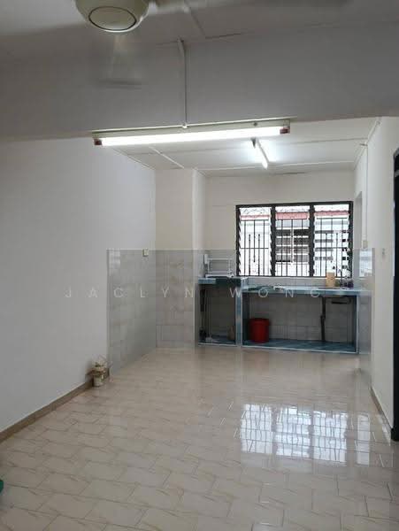 Rumah Flat untuk Disewa di Flat Taman Ungku Tun Aminah - Jaclyn Wong - Kitchen - PropertyGuru.com.my