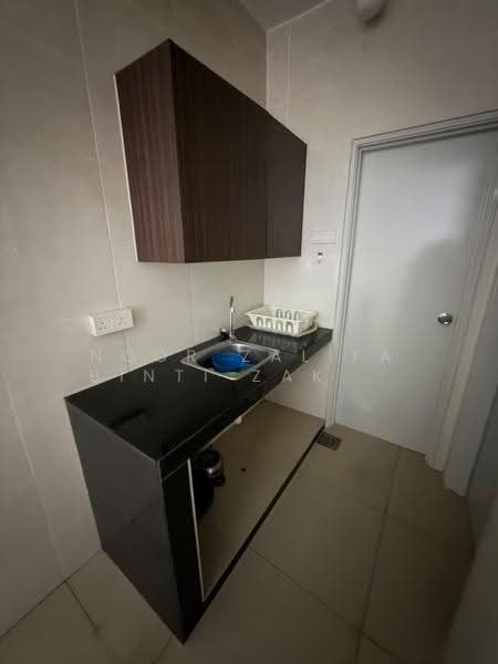 Service Residence for Rent at Vista Alam - Noor Zalifa Binti Zakaria - Kitchen - PropertyGuru.com.my