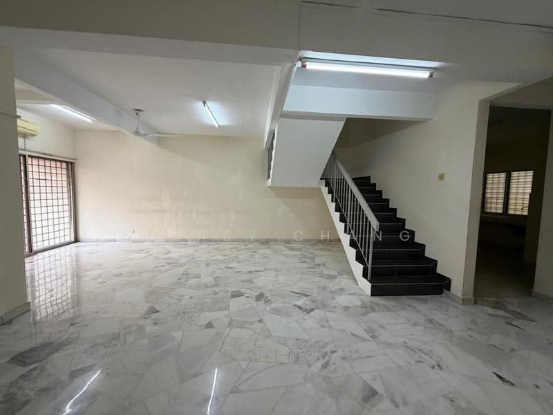 Rumah Teres 2-Tingkat untuk Disewa di Kepong (Kuala Lumpur) - Sherry Chang - Living Room - PropertyGuru.com.my