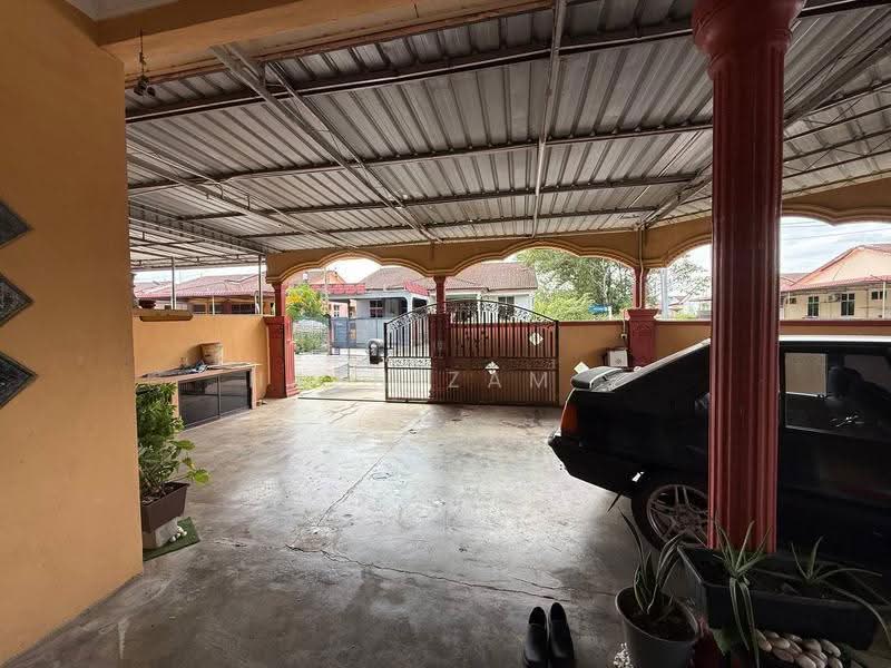 1-storey Terraced House for Sale in Taman Desa Budiman (Sungai Lalang) - Hasnizam . - Exterior - PropertyGuru.com.my