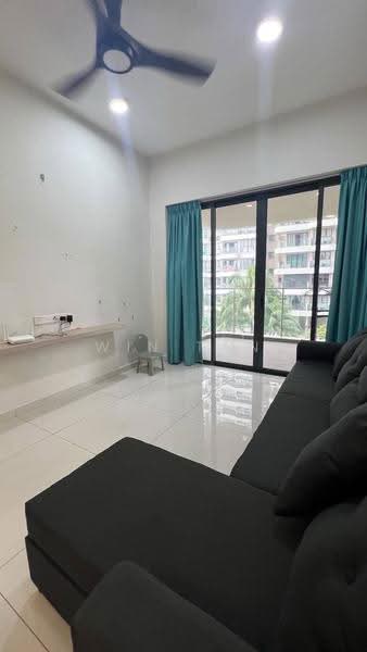 Condominium for Rent at Bay Point @ Country Garden Danga Bay - Win Tan - Living Room - PropertyGuru.com.my