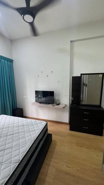 Condominium for Rent at Bay Point @ Country Garden Danga Bay - Win Tan - Bedroom - PropertyGuru.com.my