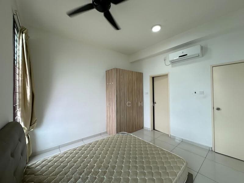 Service Residence for Sale at D'Summit Residences - Jack Chai - Bedroom - PropertyGuru.com.my