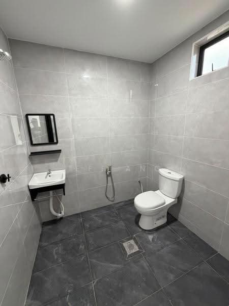 Rumah Teres 1-Tingkat untuk Dijual di Taman Suria (Johor Bahru) - Jeff Ang - Bathroom - PropertyGuru.com.my