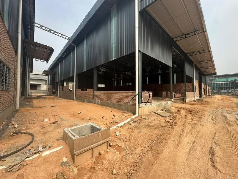 Factory for Rent in Kampung Baru Sungai Buloh (Sungai Buloh) - Danny Wong - Exterior - PropertyGuru.com.my